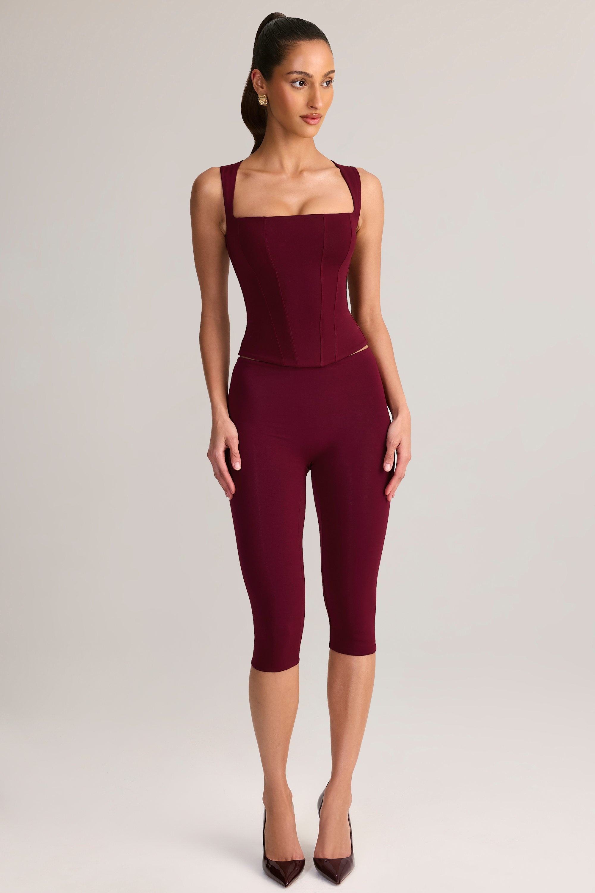 Modal Mid-Rise Capri Leggings in Wine