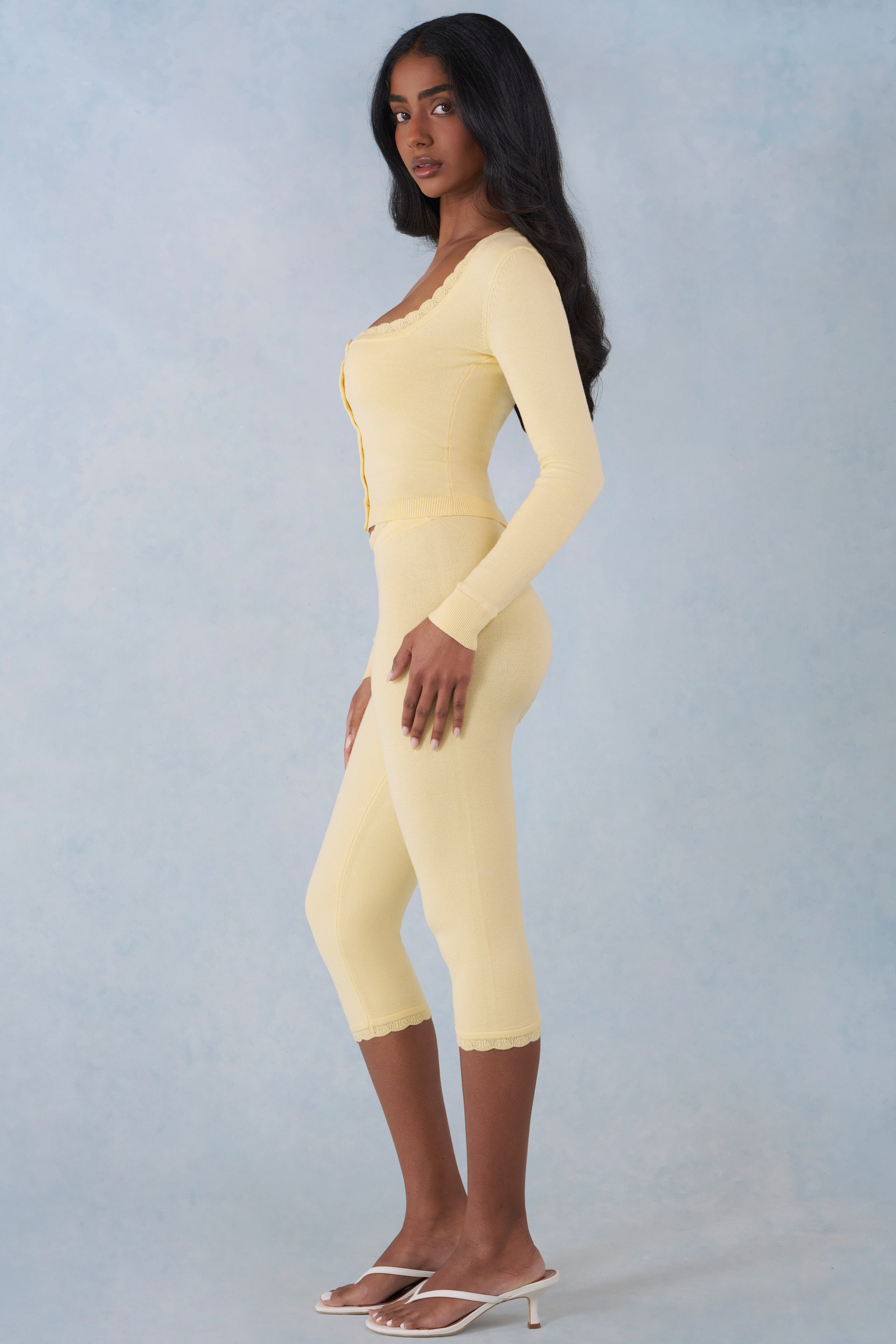 Knit Mid-Rise Capri Trousers in Butter Yellow