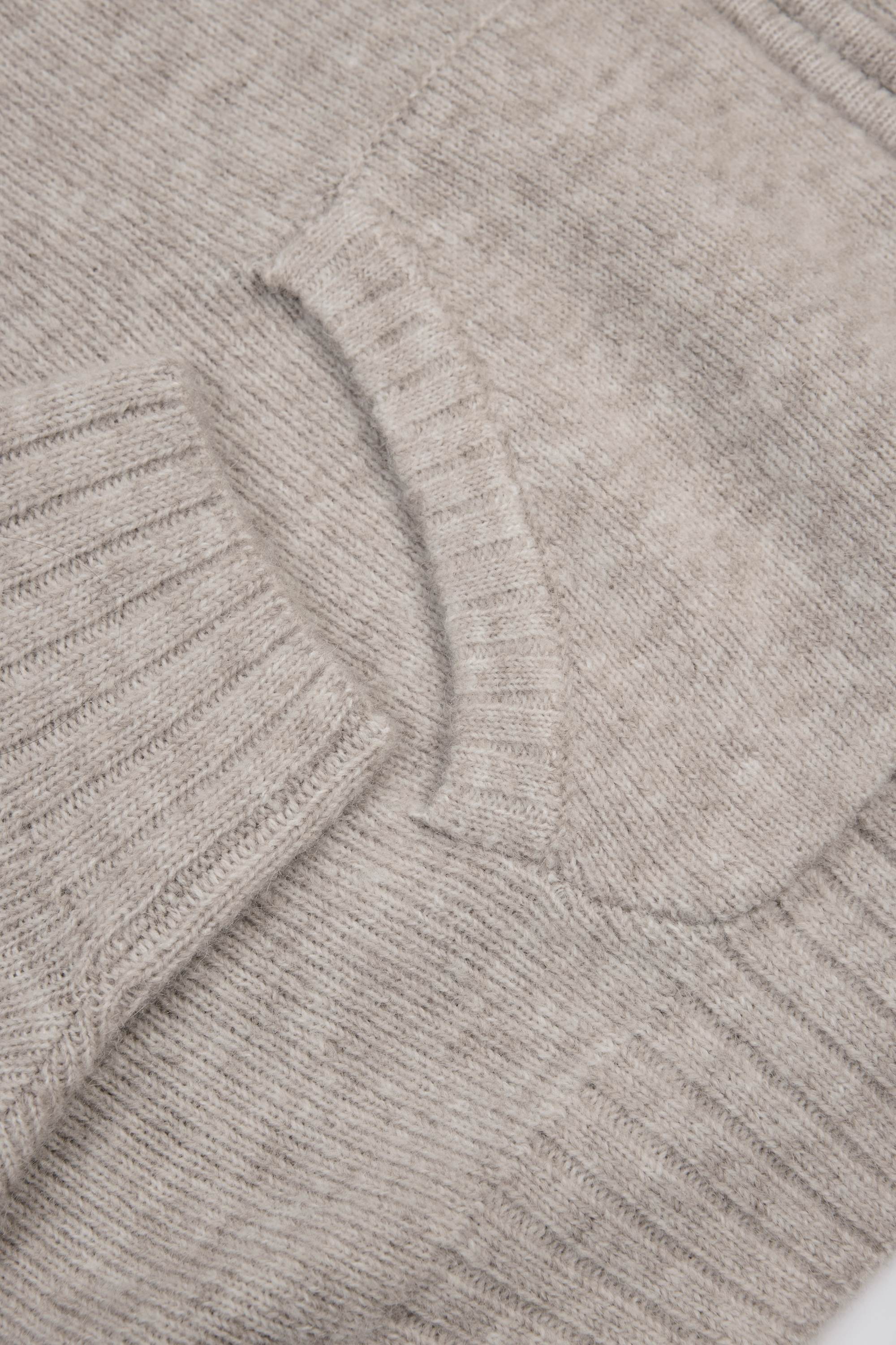 Soft Knit Zip-Up Cropped Hoodie in Beige