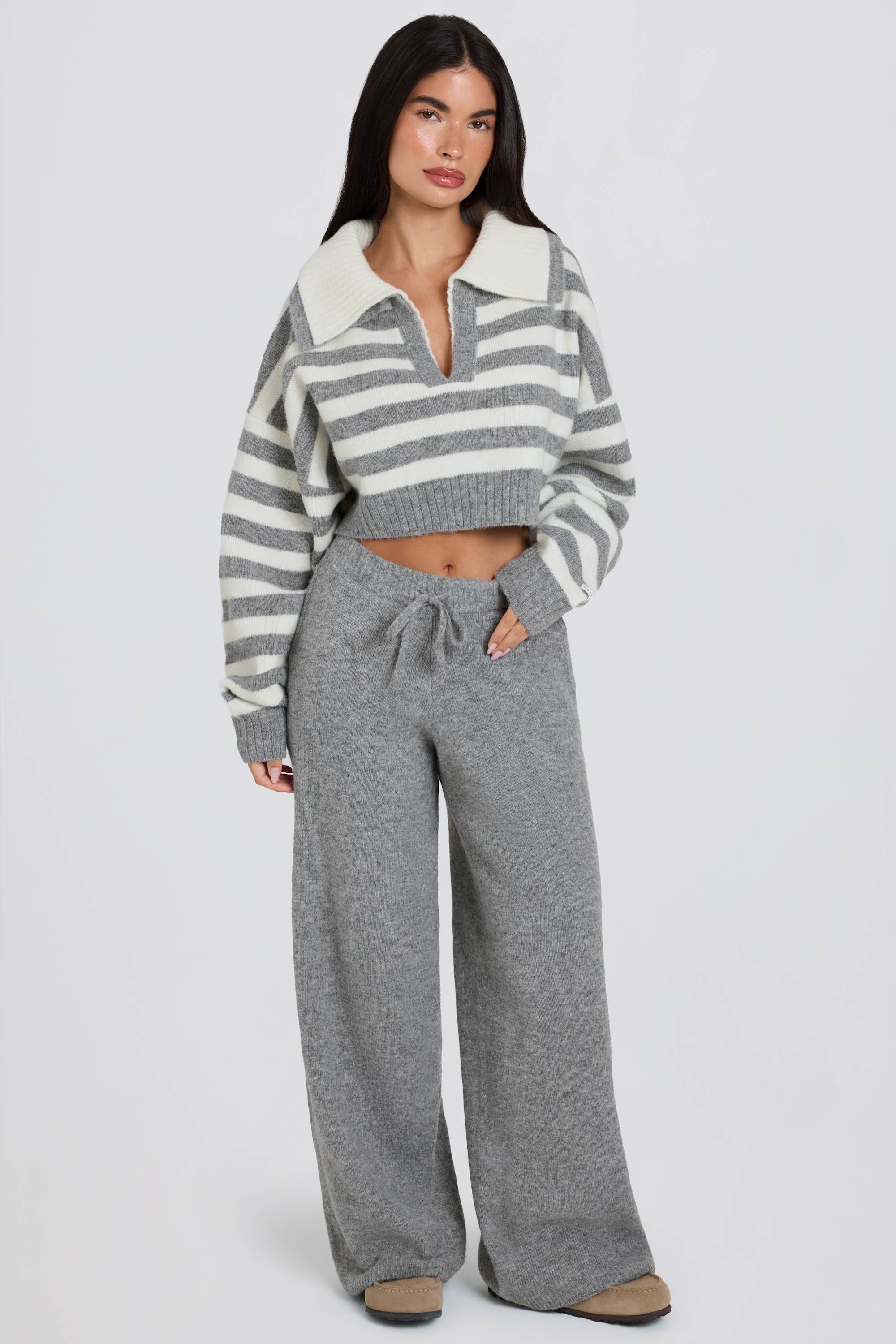 Knit Mid-Rise Wide-Leg Joggers in Grey