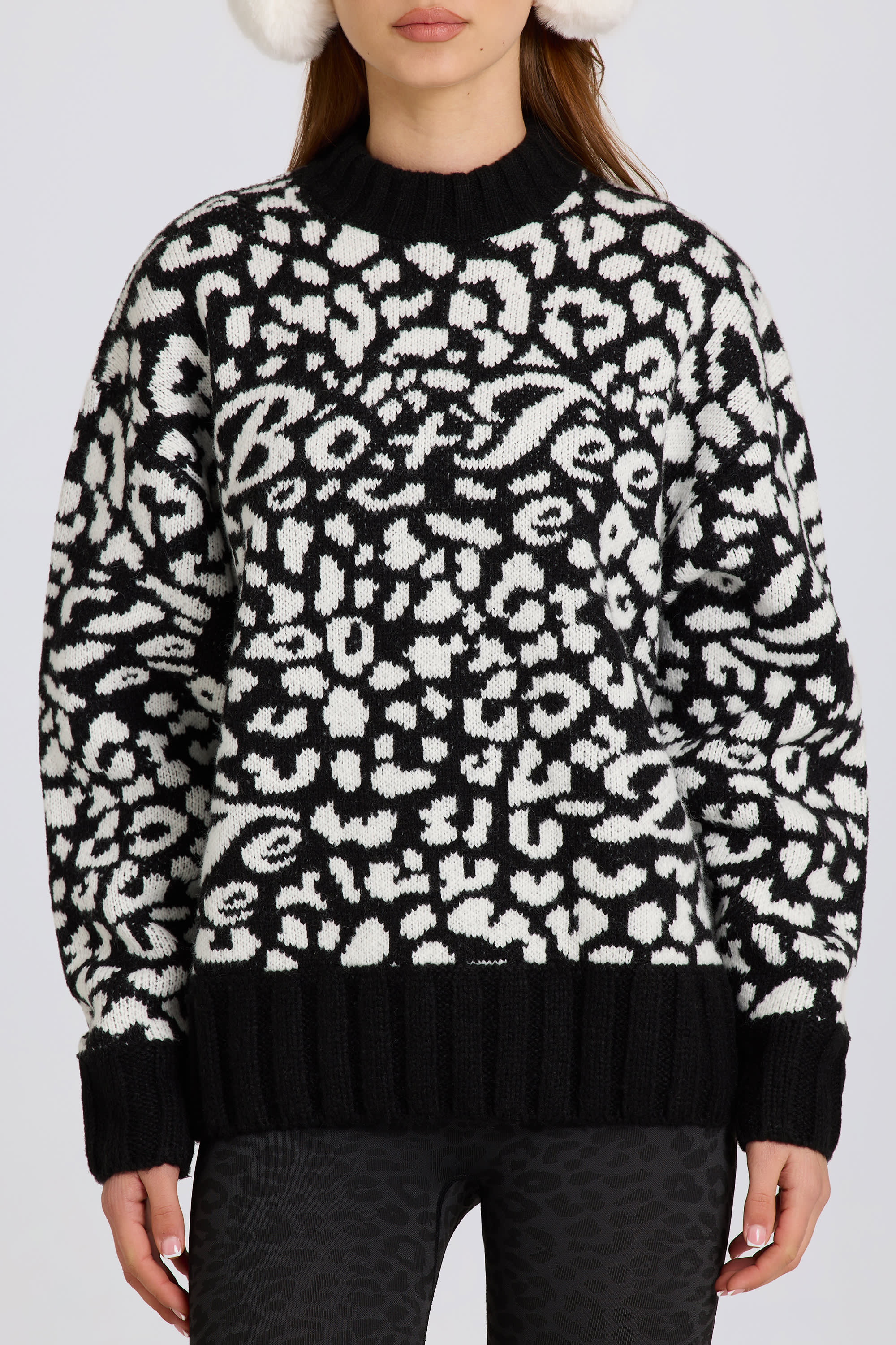 Jacquard-Knit Oversized Jumper in Black