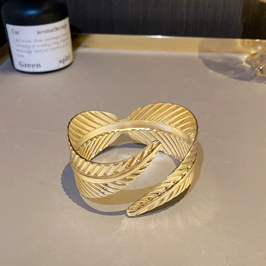 Gzixy | Exaggerated Gold Arm Bracelet for Women – European Style Holiday Metal Jewelry Accessory