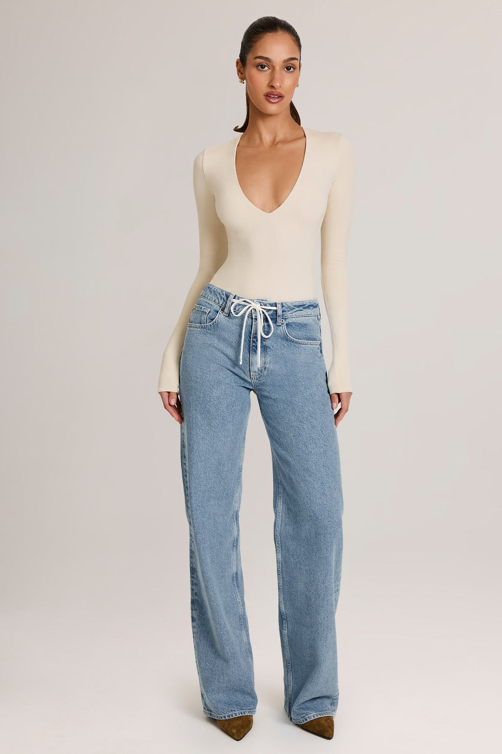 Drawstring Straight-Leg Jeans in Light Wash