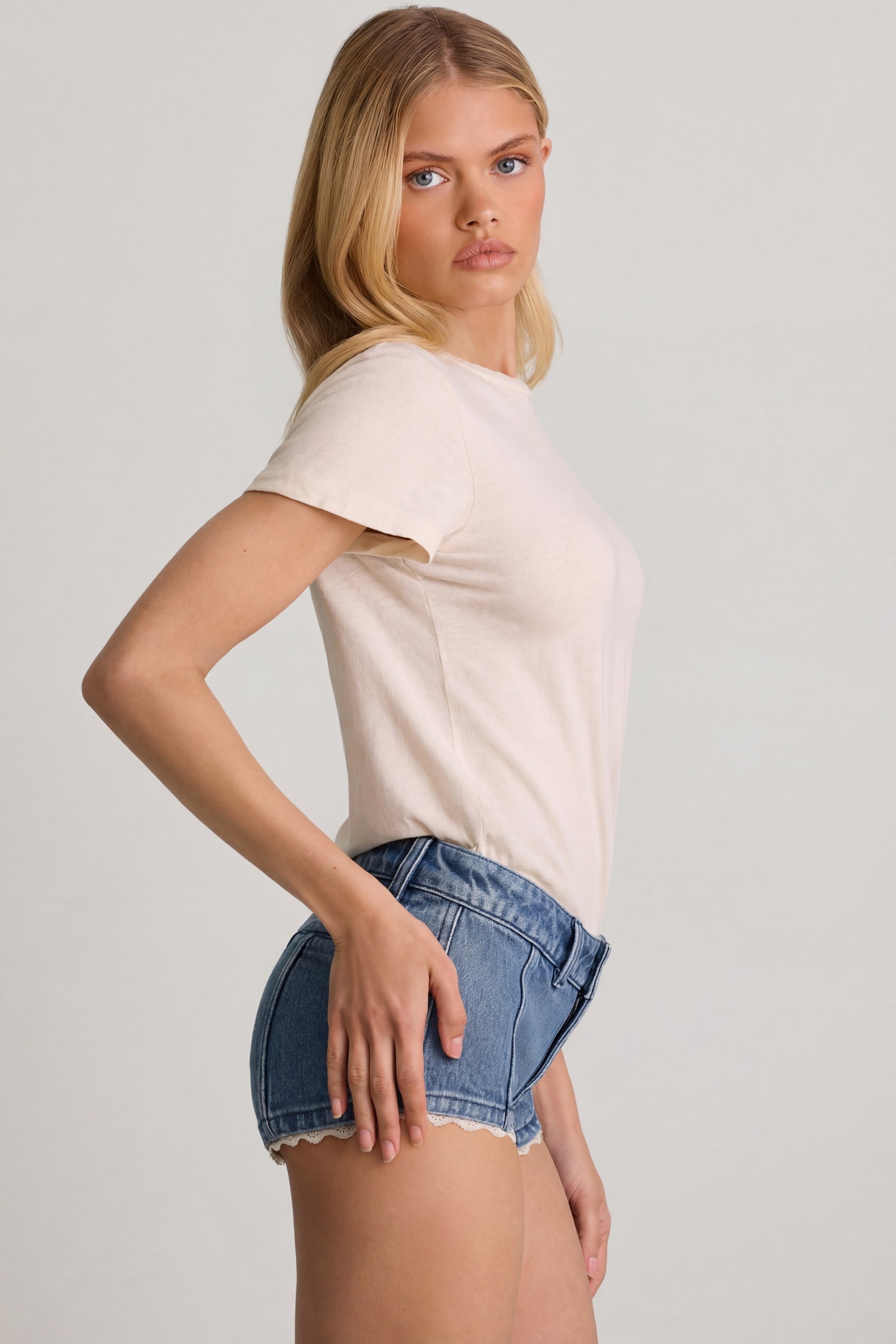 Low-Rise Hot Pants in Mid-Blue